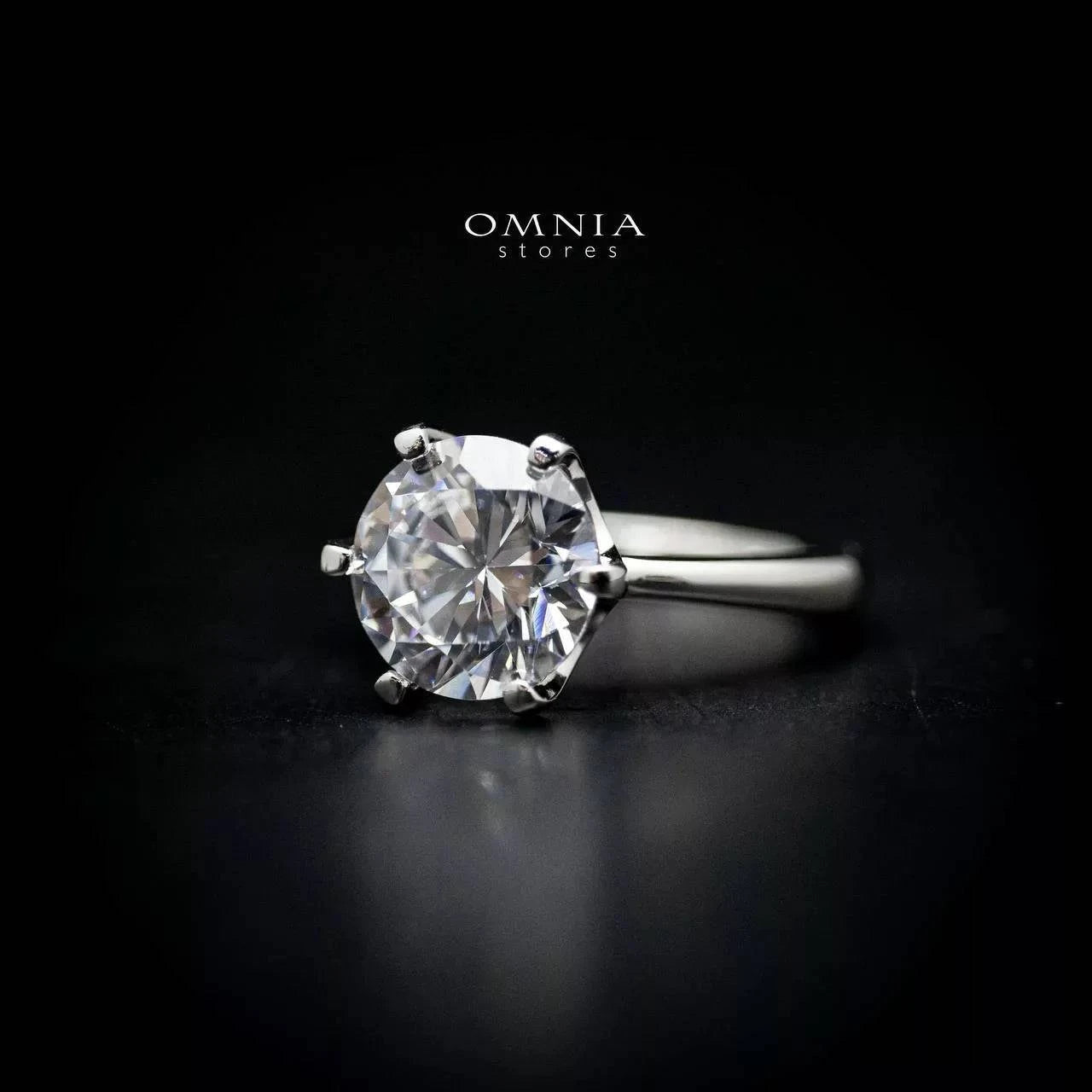 Omnia Lama Ring 92.5 Silver in High Quality Simulated Diamonds - OMNIASTORES UAE