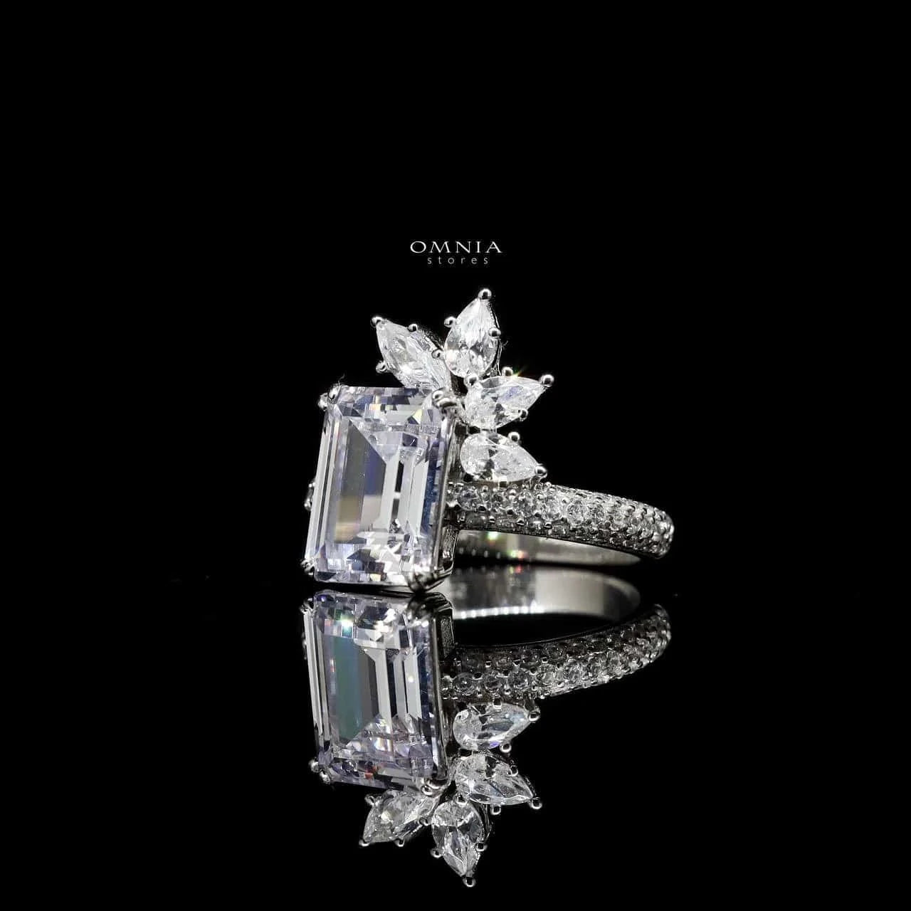 Omnia Chams White Ring 92.5 Silver High Quality Simulated diamonds - OMNIASTORES UAE