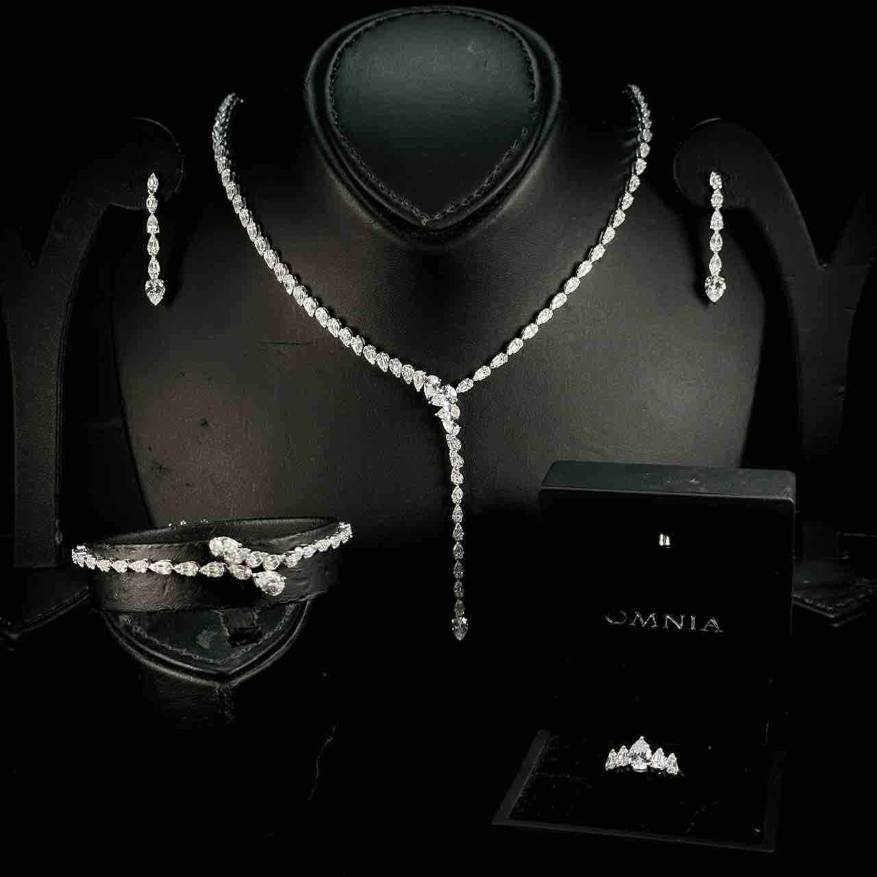 Omnia Khuloud White Bridal Full Set in 925 Silver High Quality Simulated Diamonds