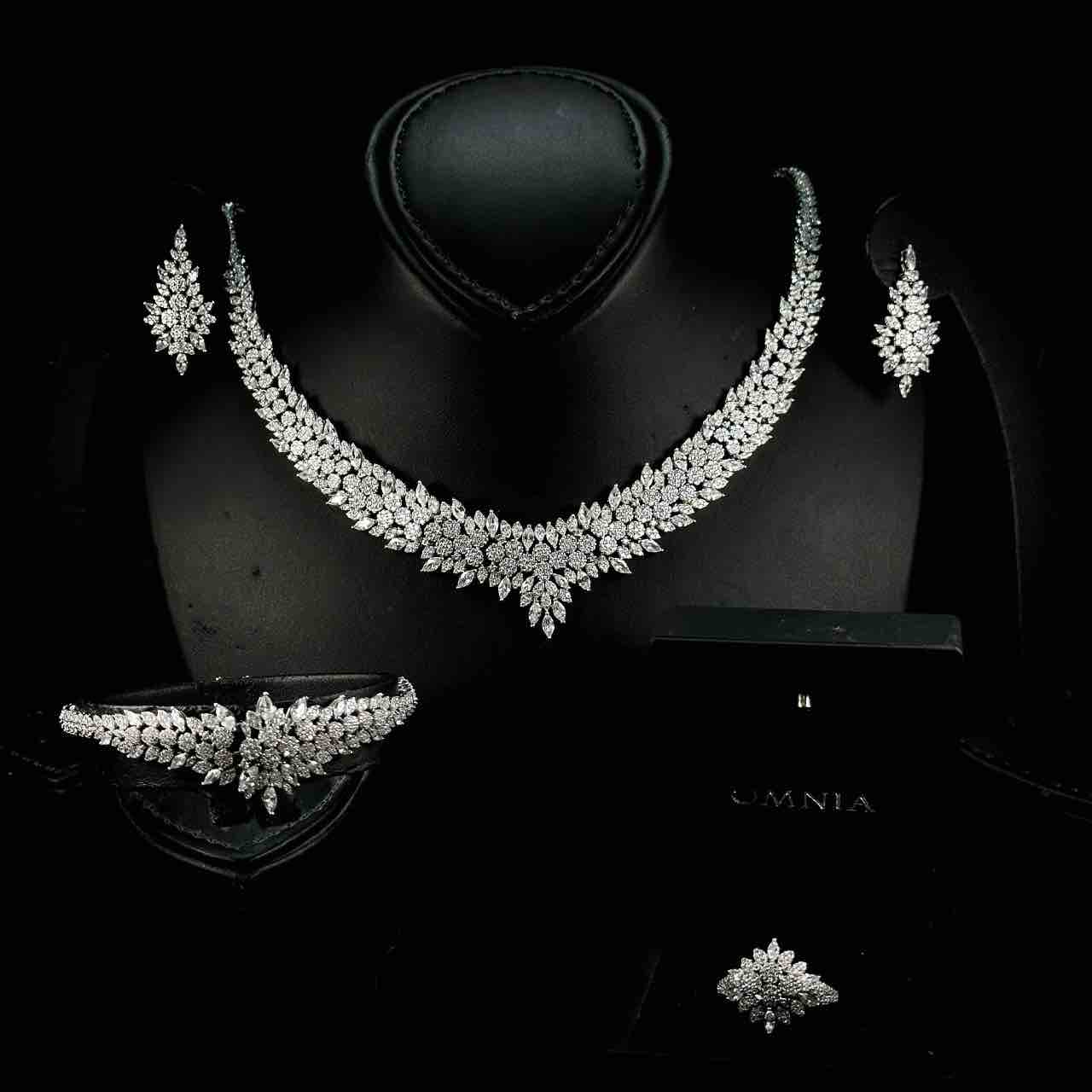 Omnia Naziha White Bridal Full Set in 925 Silver High Quality Simulated Diamonds