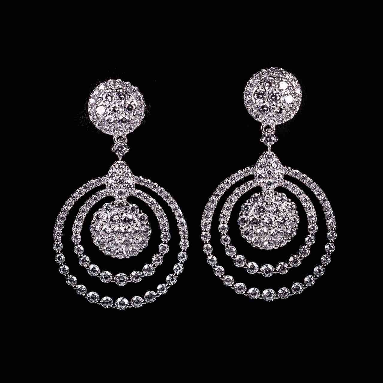 Omnia Rafeea White Silver Drop Earrings In 925 Silver High Quality Certified Lab Crafted Stones