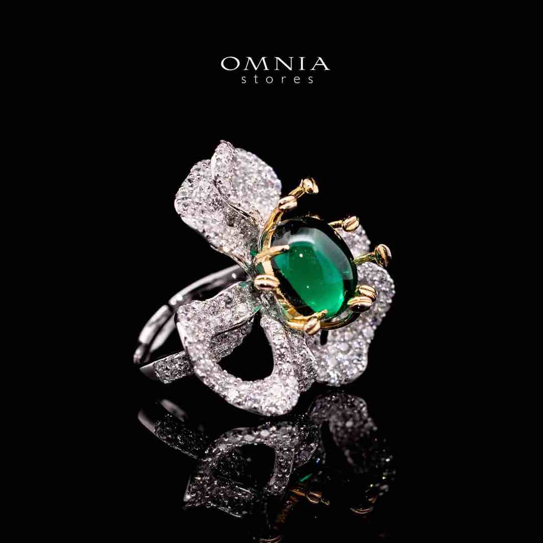 Omnia Zeenat Green and White Flower Silver Ring in 925 Silver High Quality Simulated Diamonds Stones - OMNIASTORES UAE