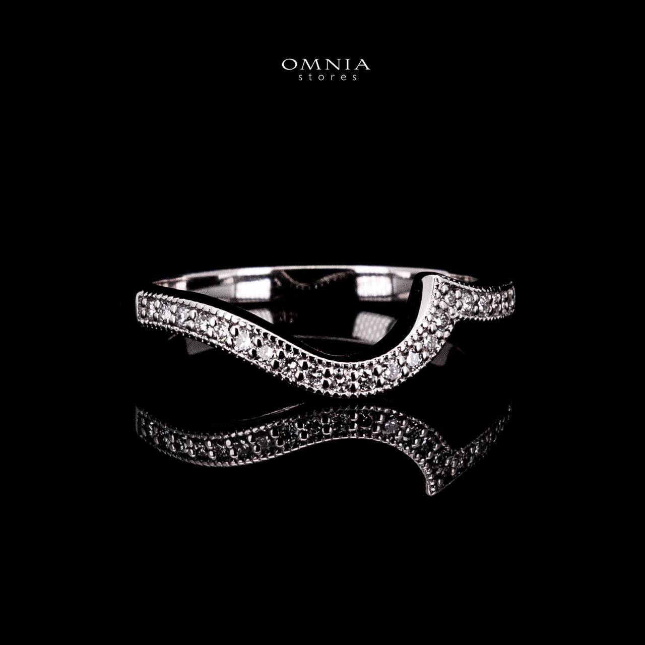 Omnia Sariya White Silver Ring 925 Silver in High Quality Lab Grown Stones
