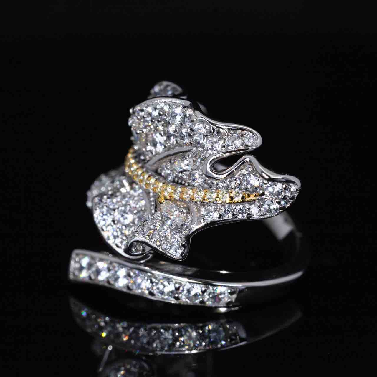 Omnia Ayah White Leaf Ring With High Quality Certified Lab Crafted Stones In 925 Silver