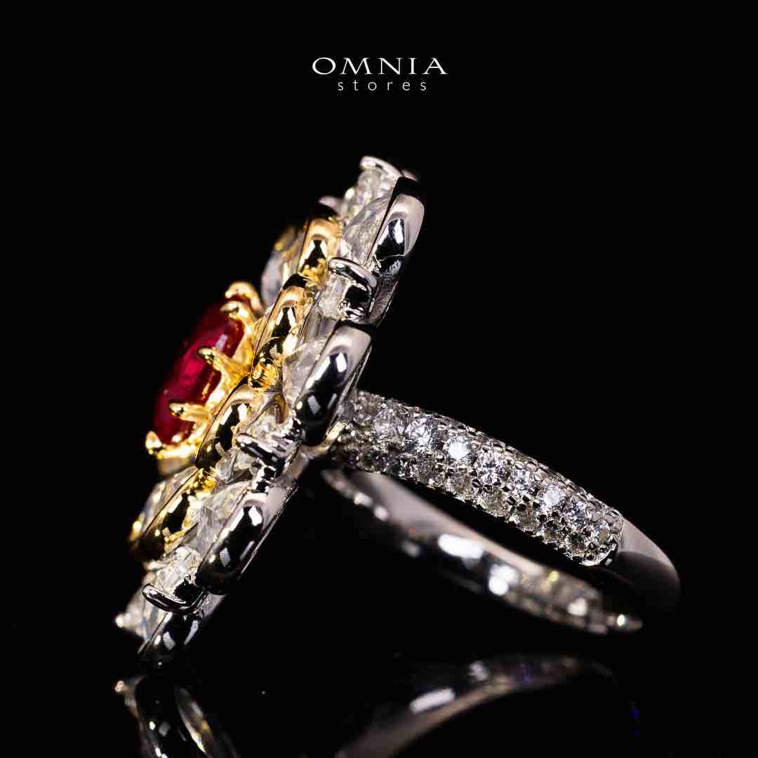 Omnia Alsha White and Gold Floral Ring With High Quality Certified Lab Crafted Stones In 925 Silver