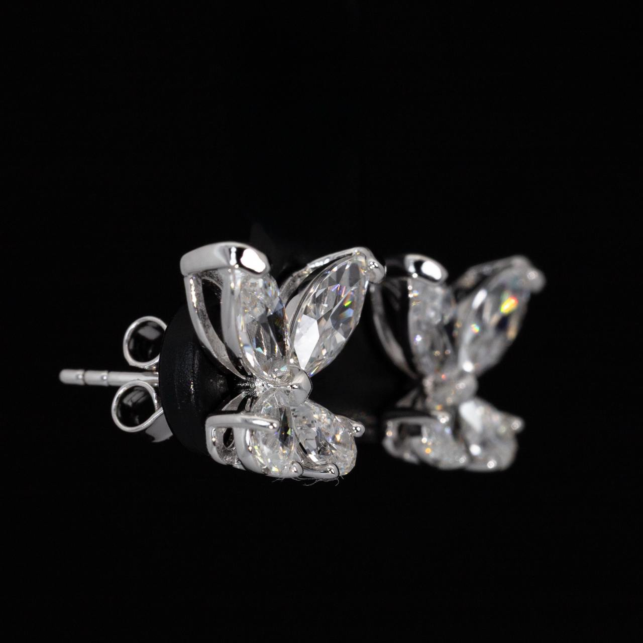 Omnia Ziara White Floral Earrings With High Quality Certified Lab Crafted Stones In 925 Silver