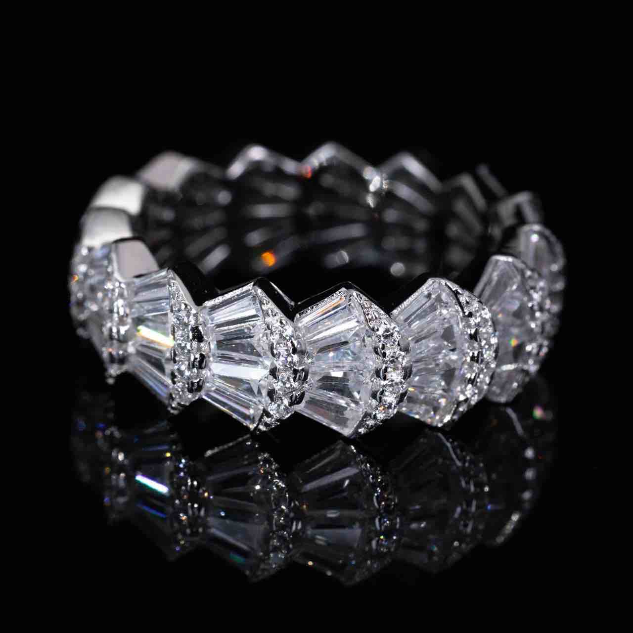 Omnia Mia White Ring With High Quality Simulated Diamonds In 925 Silver