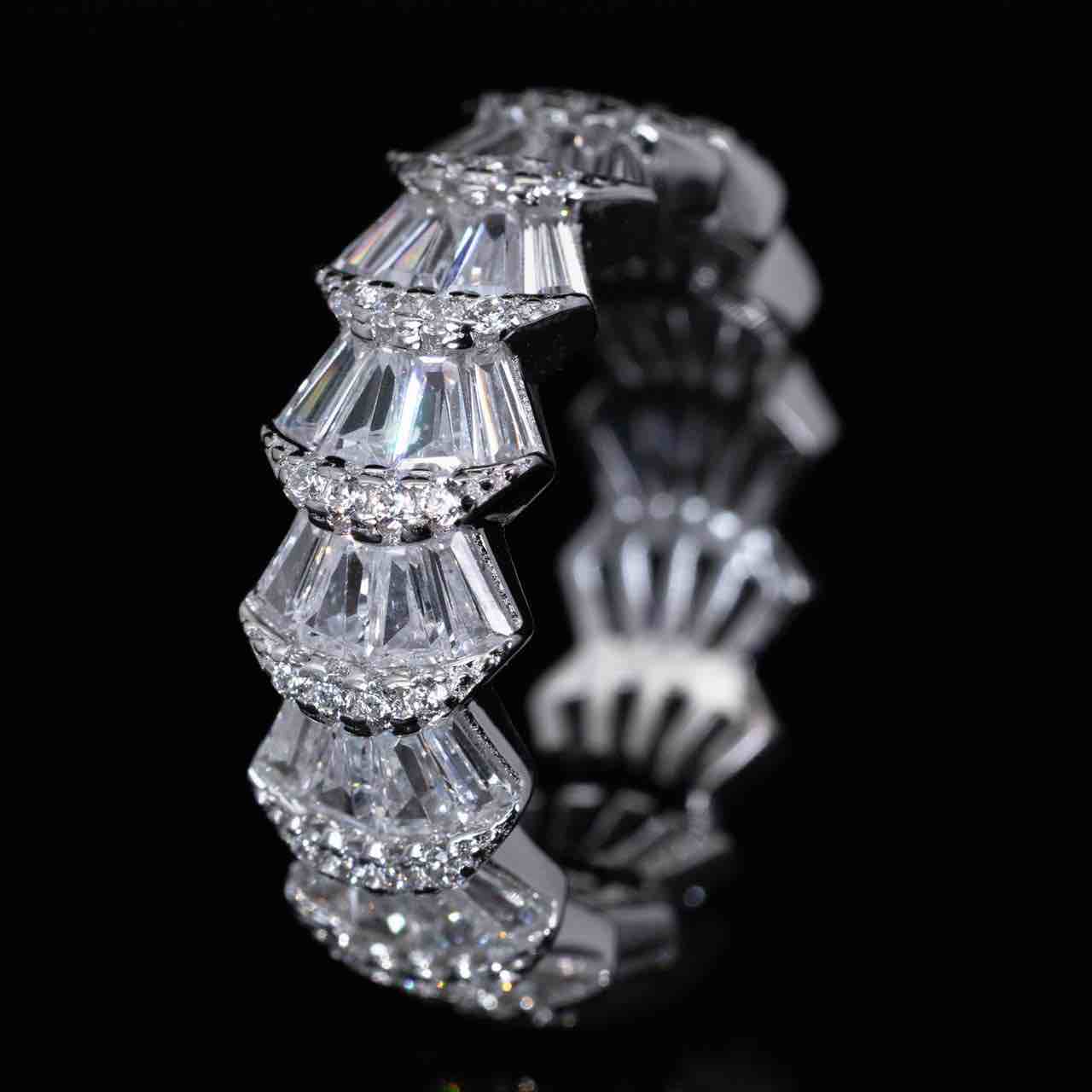 Omnia Mia White Ring With High Quality Simulated Diamonds In 925 Silver