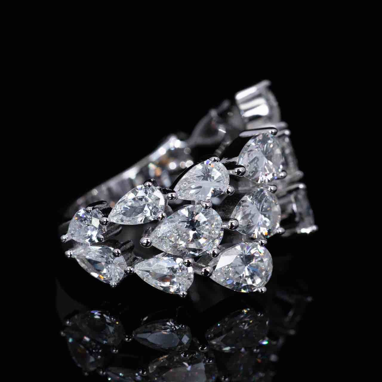 Omnia Nylah White Ring With High Quality Simulated Diamonds In 925 Silver