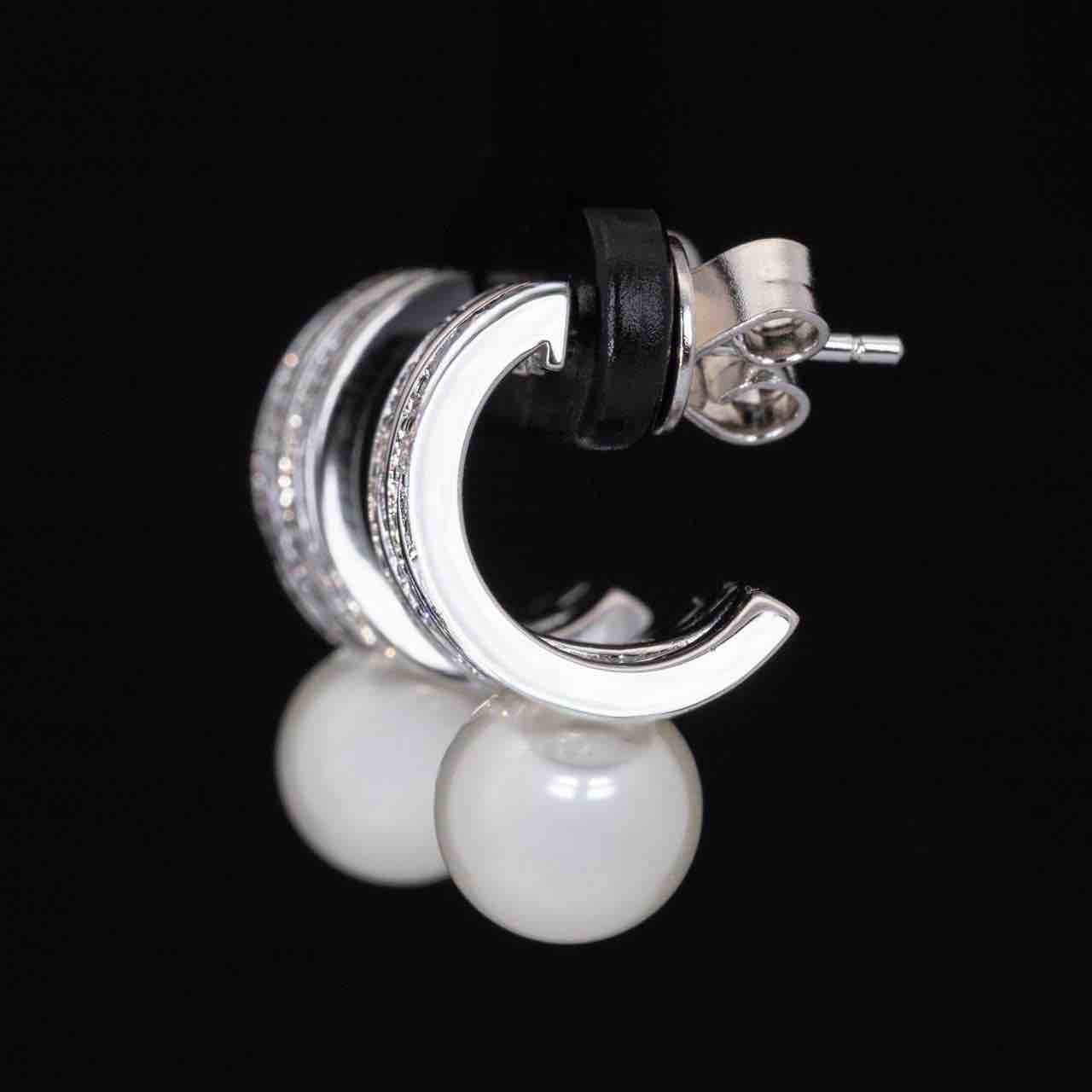 Omnia Shaira White Pear Earrings With High Quality Simulated Diamonds In 925 Silver