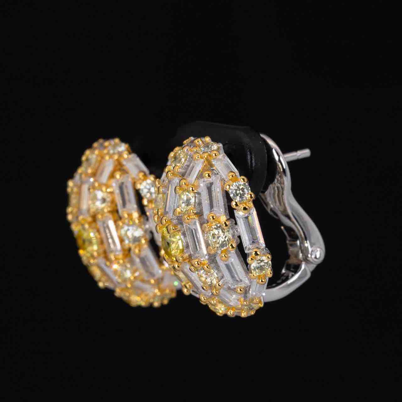 Omnia Lahna White and Yellow Clip Earrings With High Quality Simulated Diamonds In 925 Silver