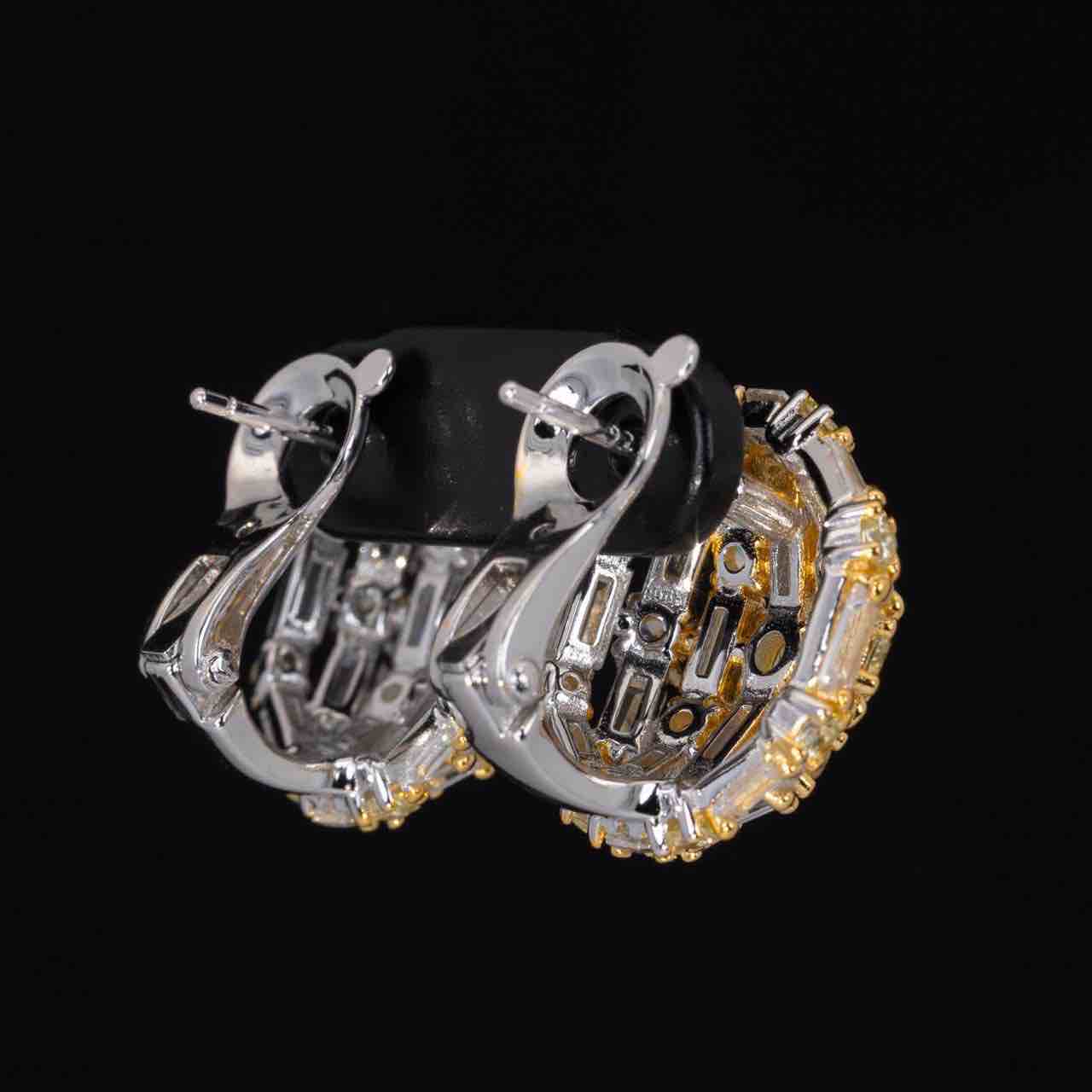 Omnia Lahna White and Yellow Clip Earrings With High Quality Simulated Diamonds In 925 Silver