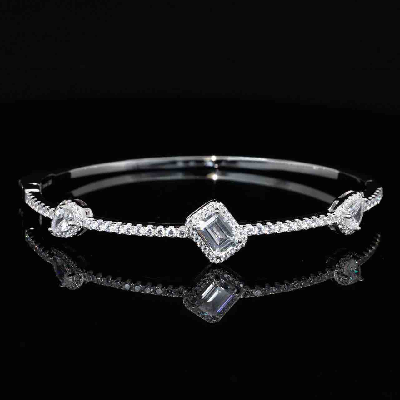 Omnia Eissha White Bangle With High Quality Simulated Diamonds In 925 Silver
