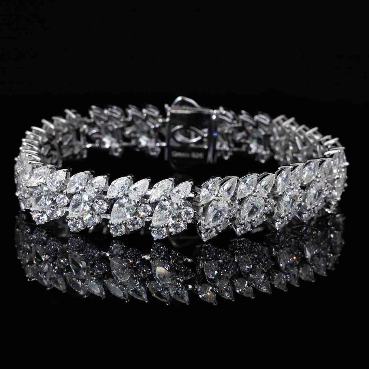 Omnia Maeen White Bracelet With High Quality White Simulated Diamonds Stones in 925 Silver
