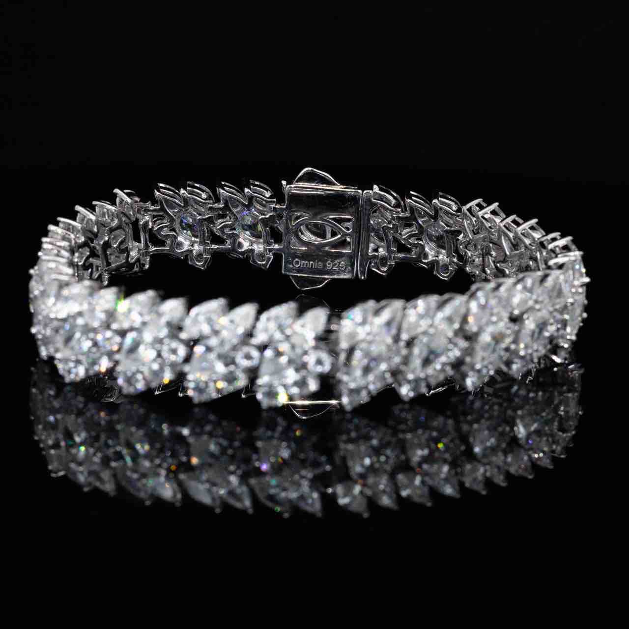 Omnia Maeen White Bracelet With High Quality White Simulated Diamonds Stones in 925 Silver
