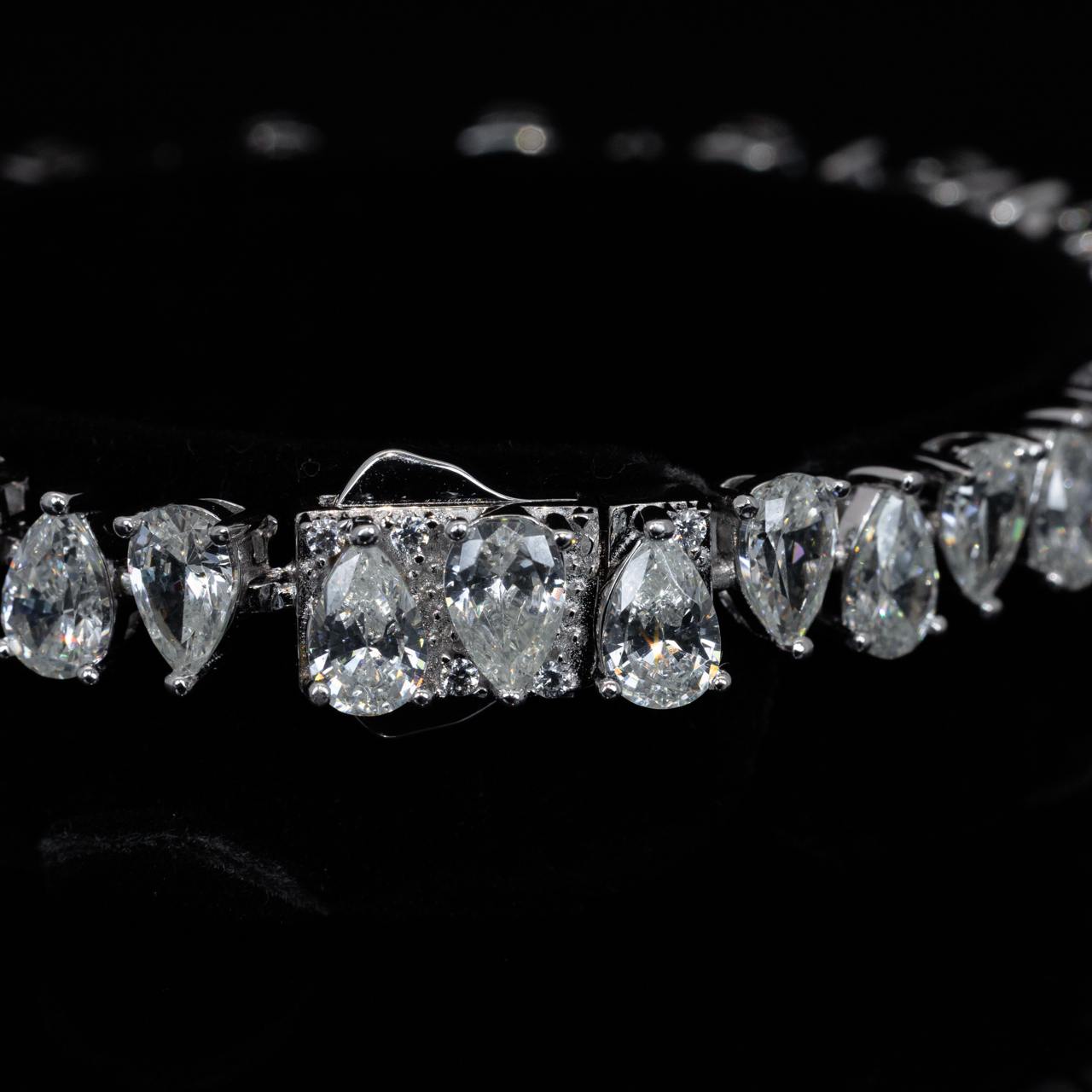 Omnia Zilal White Bracelet With High Quality White Simulated Diamonds Stones in 925 Silver