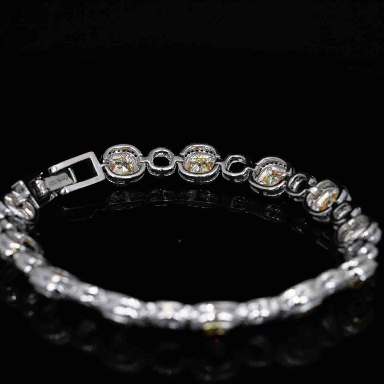 Omnia Faila White and Yellow Bracelet With High Quality Simulated Diamonds In 925 Silver