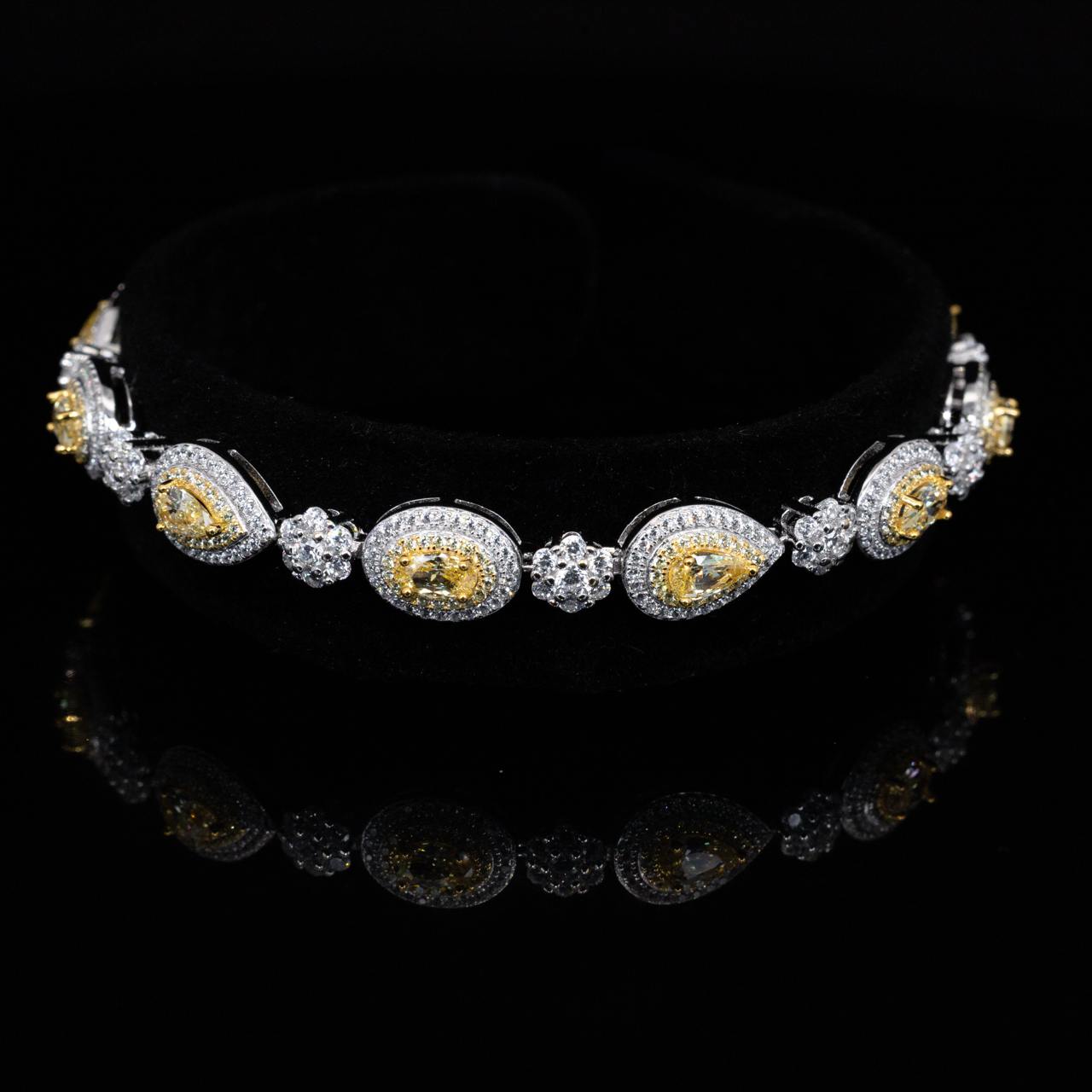 Omnia Taliha White and Yellow Bracelet With High Quality Simulated Diamonds In 925 Silver