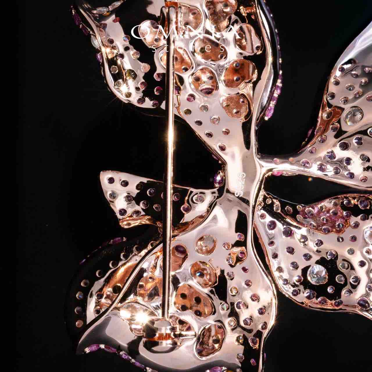 Omnia Doris Pink Ribbon Brooch With High Quality Simulated Diamonds in 925 Silver - OMNIASTORES UAE