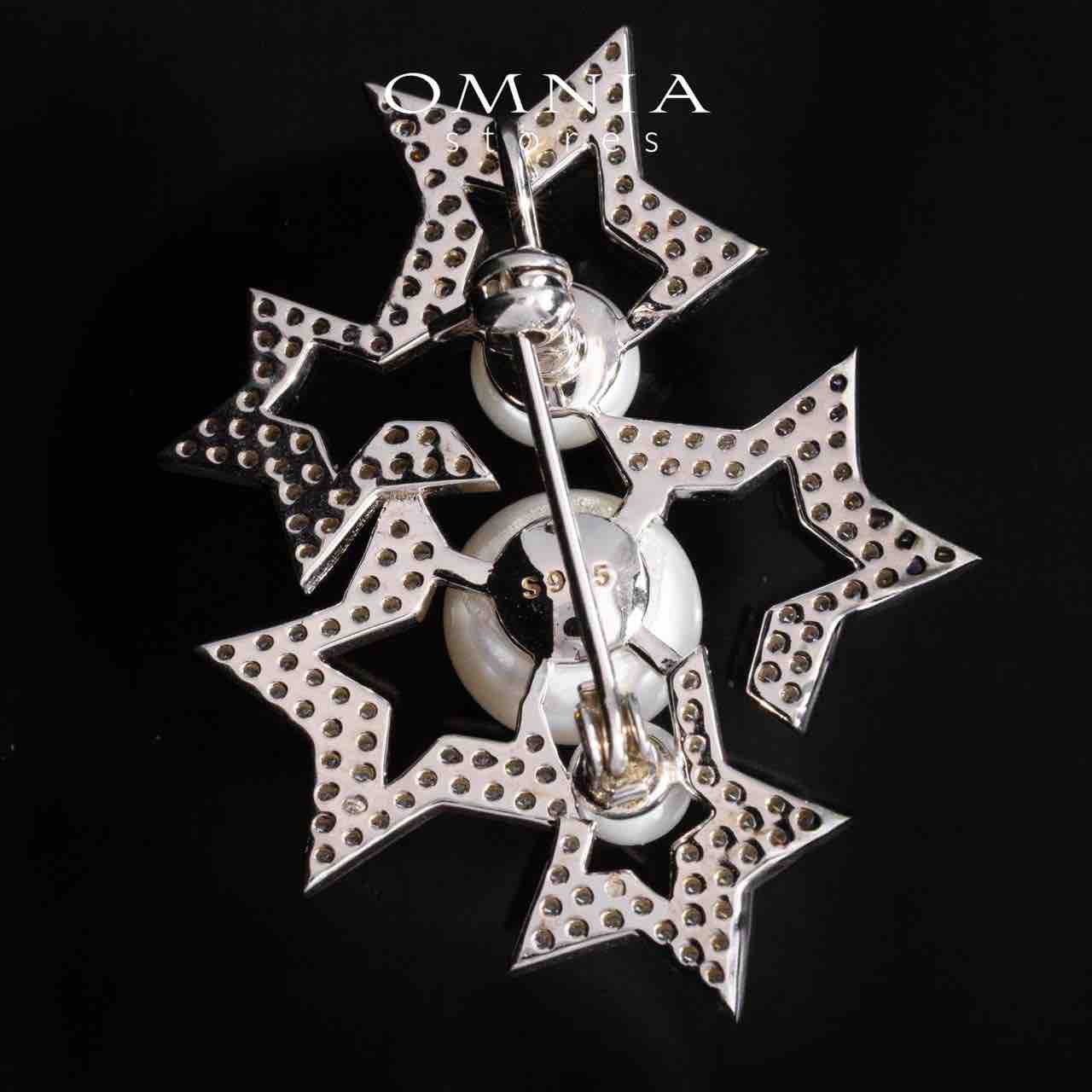 Omnia Valkyrie White Fresh Water Pearl Brooch With High Quality Simulated Diamonds in 925 Silver - OMNIASTORES UAE