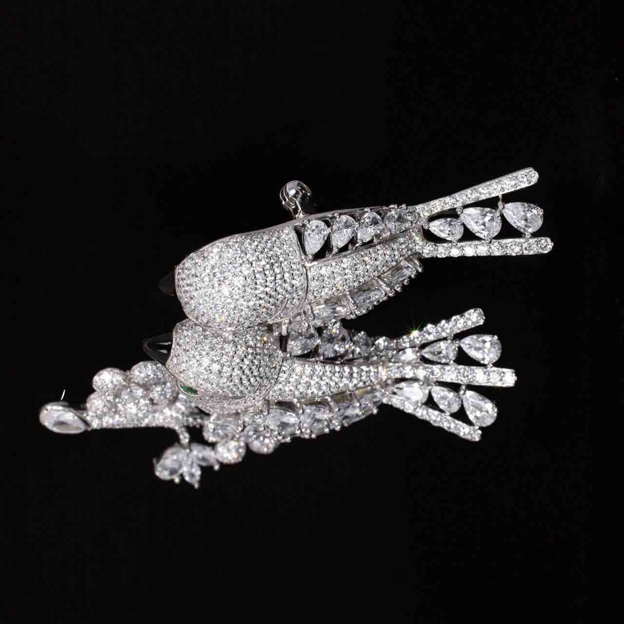 Elyse White Bird Design Brooch With High Quality Simulated Diamonds in 925 Silver - OMNIASTORES UAE