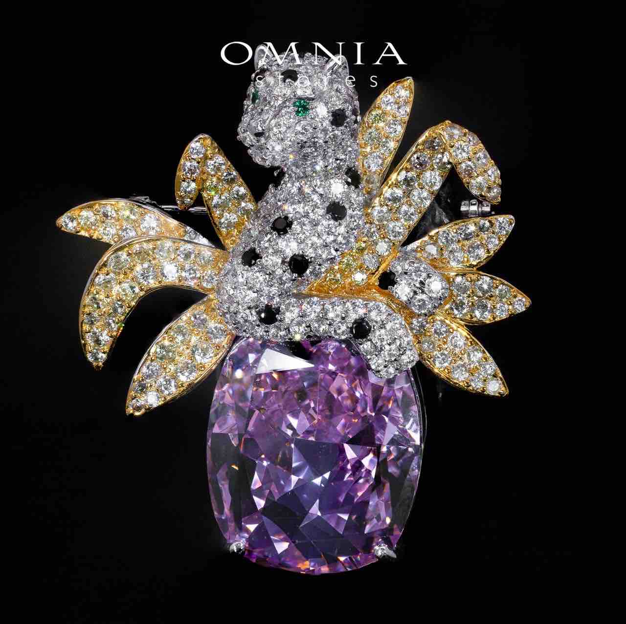 Kaylie Purple Panther Brooch With High Quality Simulated Diamonds in 925 Silver - OMNIASTORES UAE