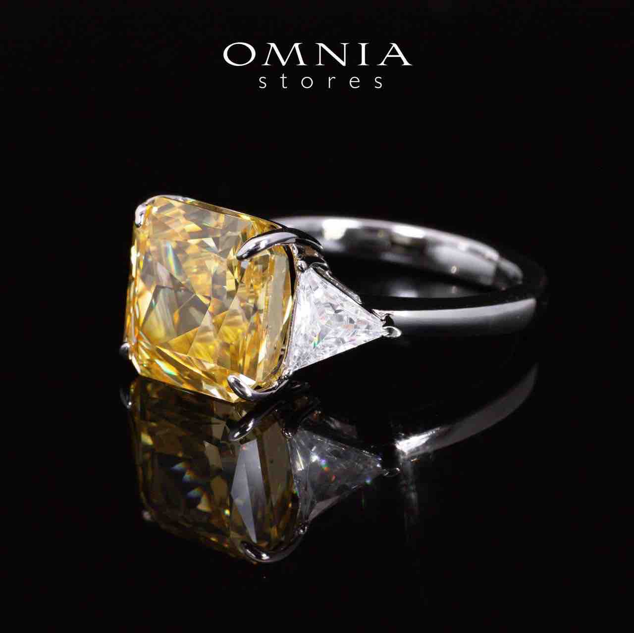 Paula Yellow and White Ring With High Quality Simulated Diamonds in 925 Silver - OMNIASTORES UAE