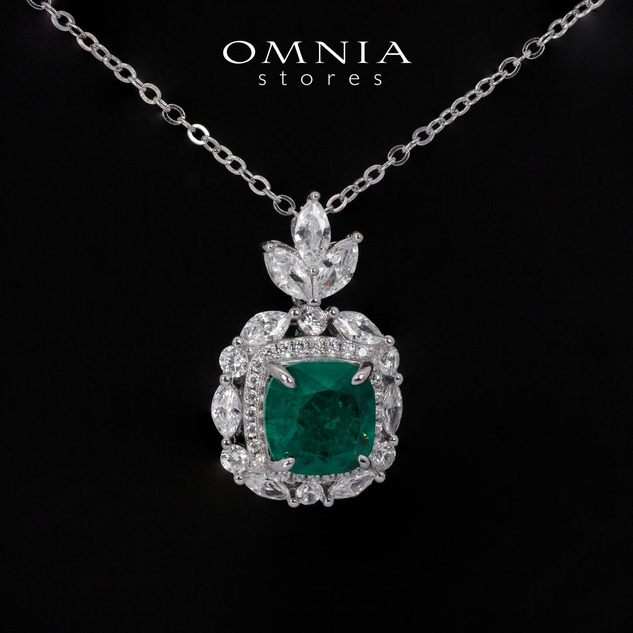 Teresa Green and White Pendant Necklace With High Quality Simulated Diamonds in 925 Silver - OMNIASTORES UAE