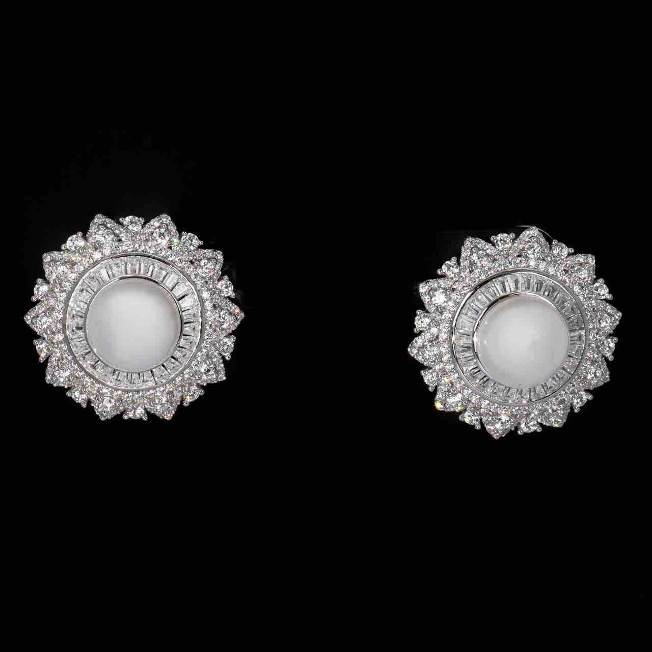 Yamama Flower Design Fresh Real Pearl Necklace and Clip Earrings Set in 925 Silver With High Quality Simulated Diamonds - OMNIASTORES UAE