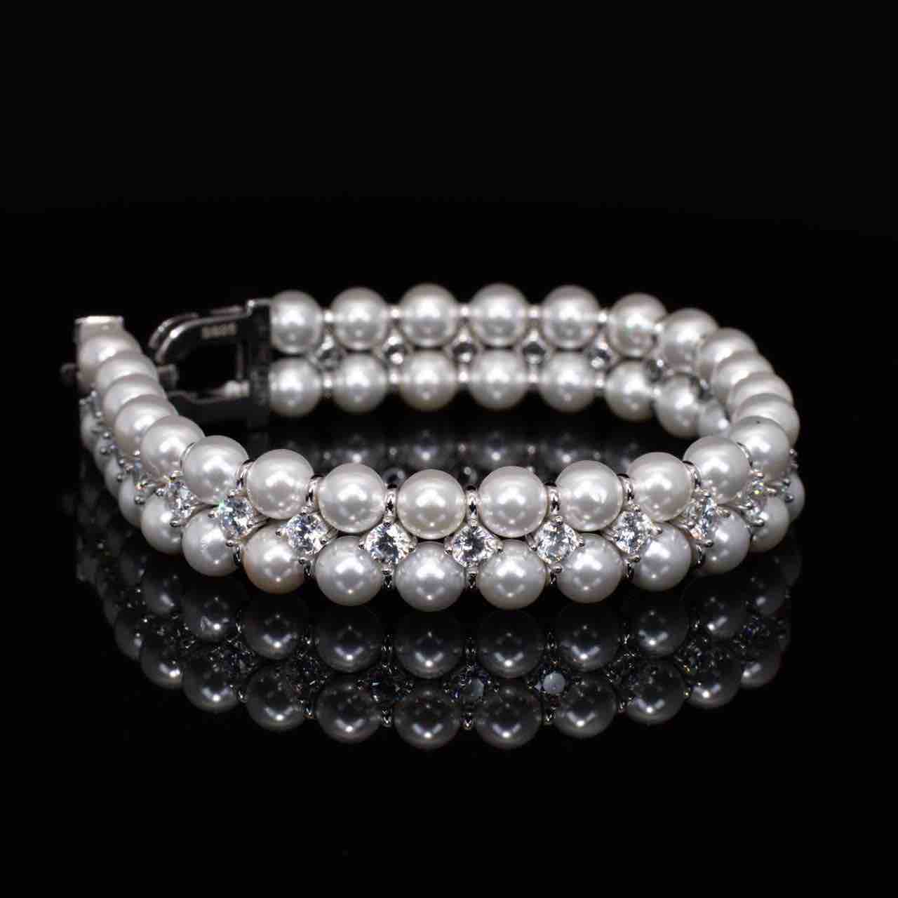 Kendra White Pearl Bracelet with High Premium Signature Stones in 925 Silver - OMNIASTORES UAE