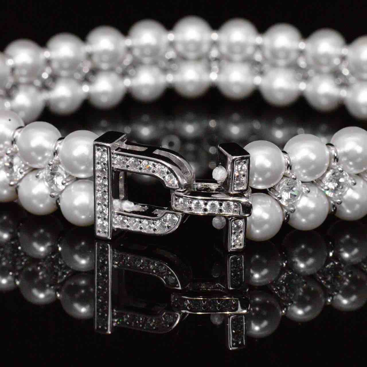 Kendra White Pearl Bracelet with High Premium Signature Stones in 925 Silver - OMNIASTORES UAE