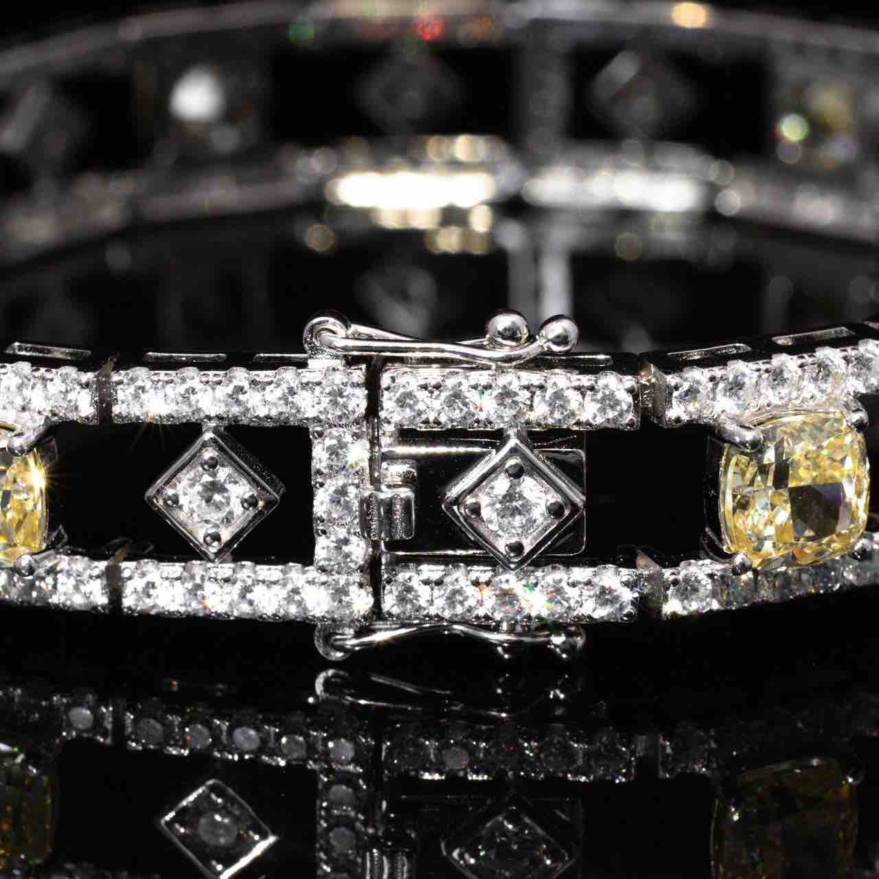 Romina Yellow and White Bracelet With High Quality Simulated Diamonds in 925 Silver - OMNIASTORES UAE