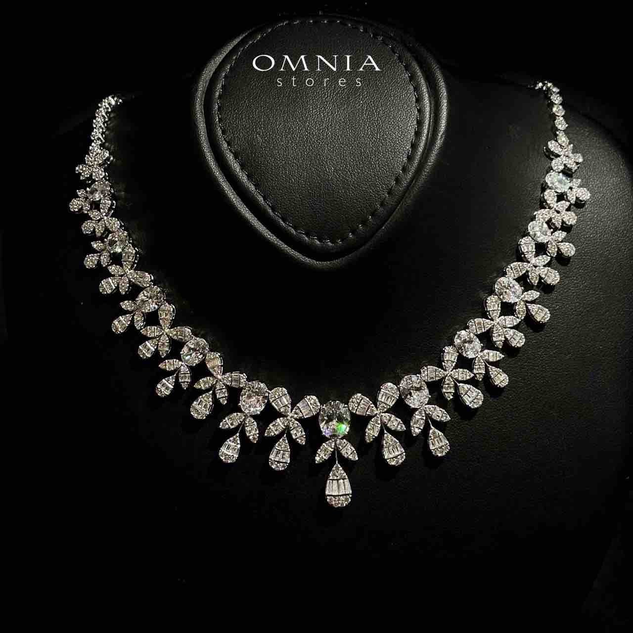 Elaine White Bridal Full Set in 925 Silver High Quality Simulated Diamonds