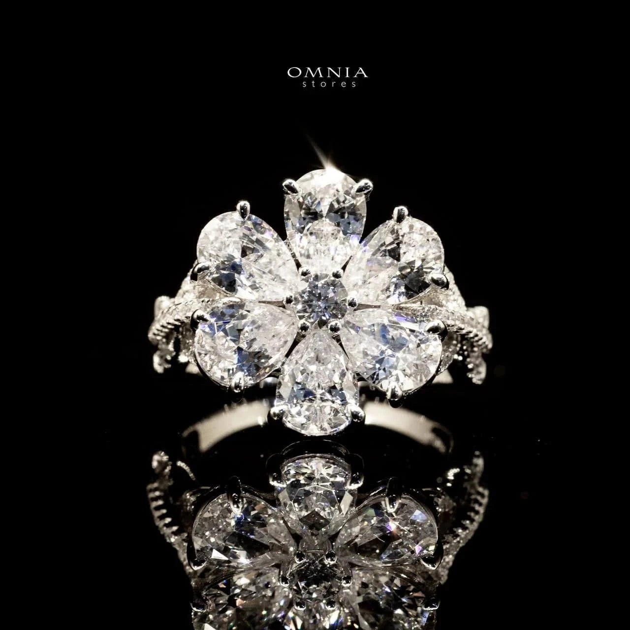Omnia Chafia white 0.75 Carat Ring 92.5 Silver High Quality Simulated diamonds - OMNIASTORES UAE