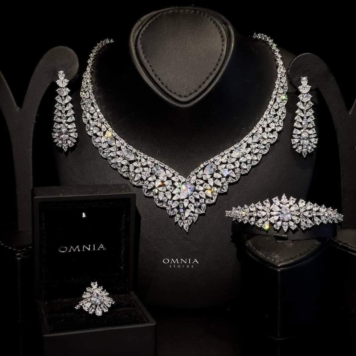 Omnia Patricia White - OMNIASTORES UAE