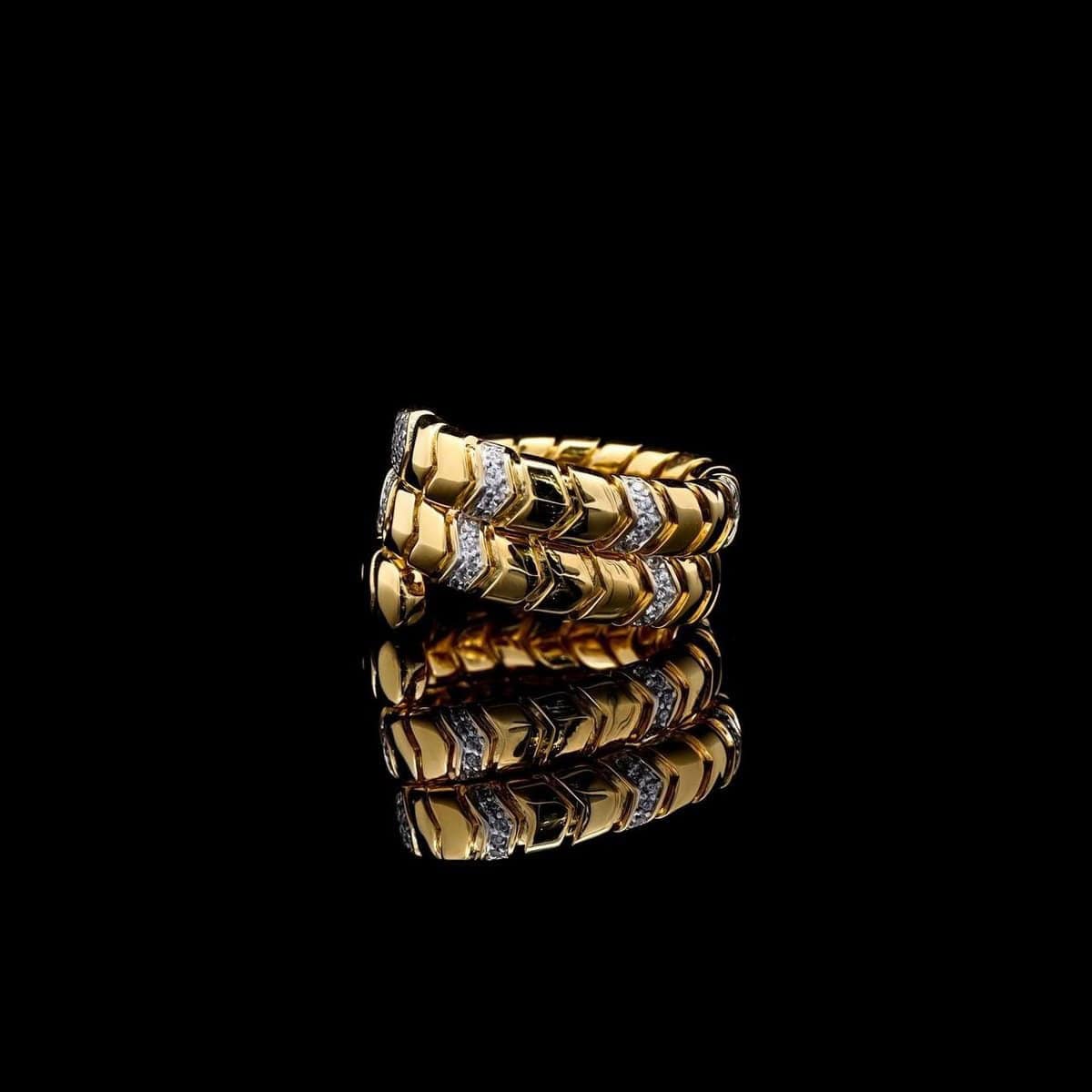 Omnia Layal Golden Bangle and Adjustable Ring Set with Chevron Design in Gold and High-Quality Simulated Diamonds - OMNIASTORES UAE