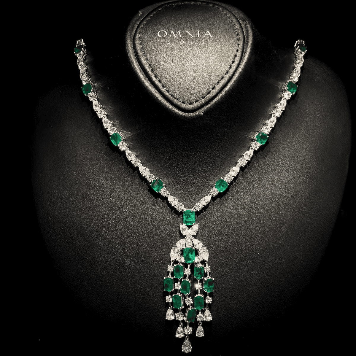Omnia Israa Green Necklace In 92.5 Silver High Quality Simulated diamonds - OMNIASTORES UAE