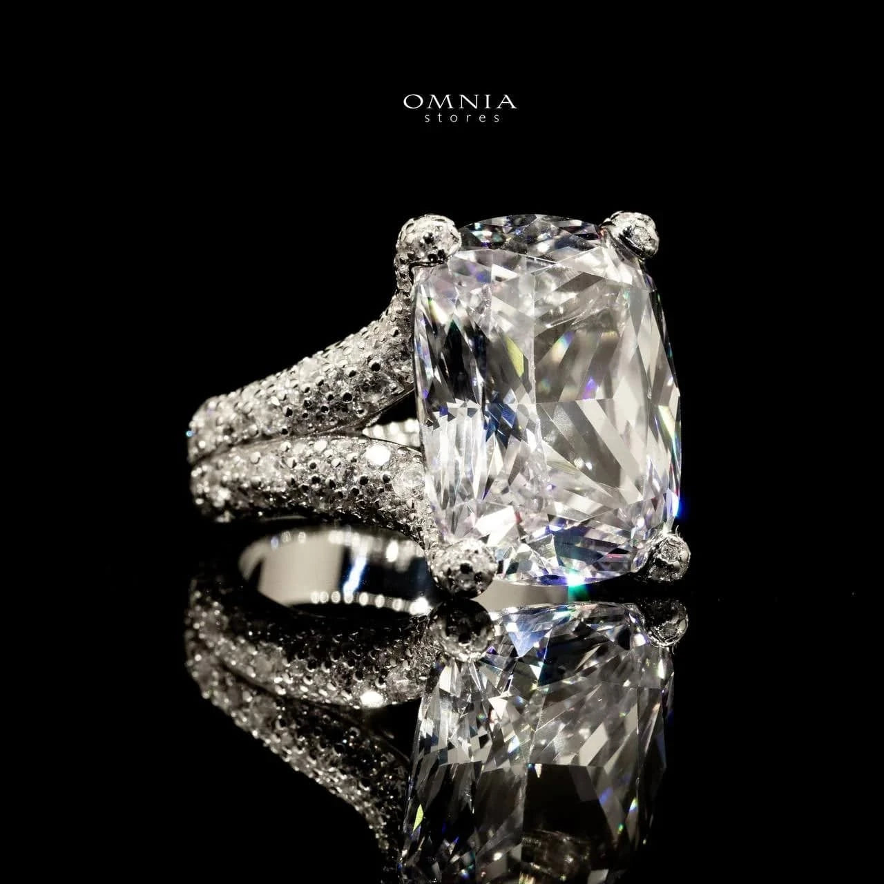 Omnia Diya white Ring 92.5 Silver in High Quality Simulated Diamonds - OMNIASTORES UAE
