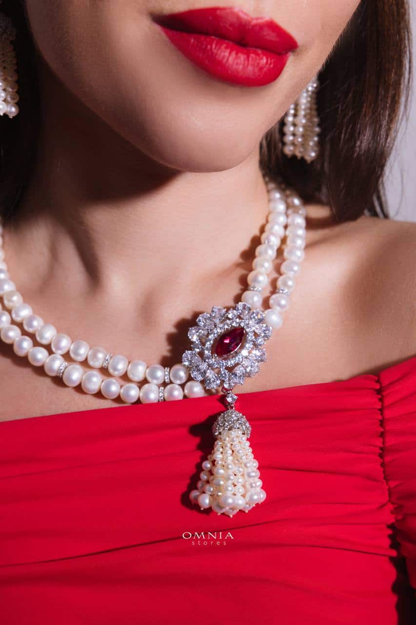 Omnia Dahlia Bridal Pearl Set with Ruby Red Stone in High-Quality Simulated Diamonds - OMNIASTORES UAE