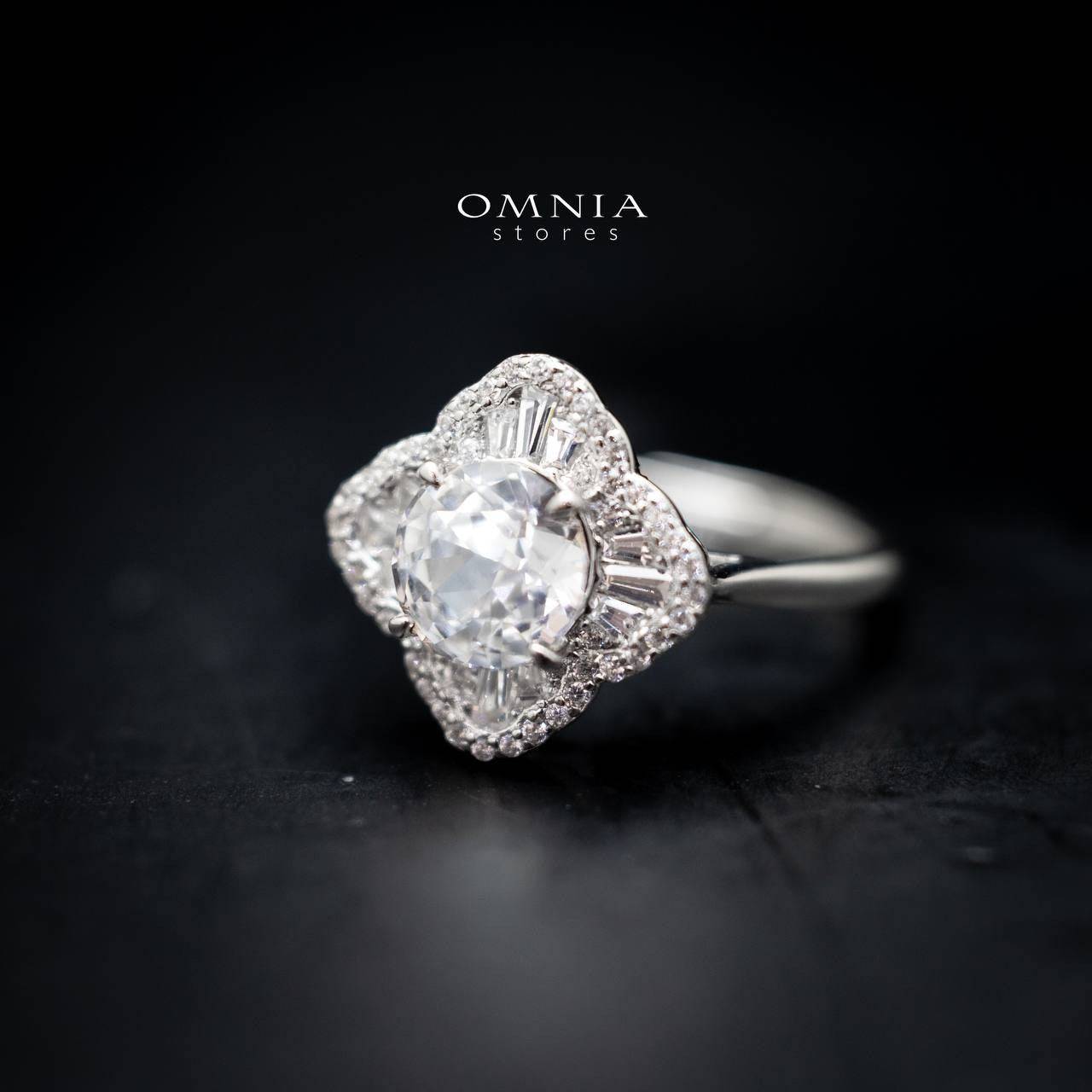 Omnia fayroz Silver Floral Ring in 92.5 Silver with High Quality Iced Cut Stone - OMNIASTORES UAE