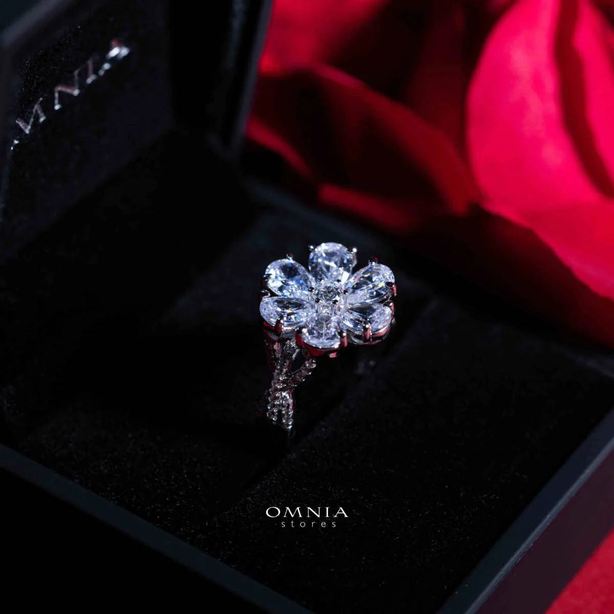 Omnia Chafia white 0.75 Carat Ring 92.5 Silver High Quality Simulated diamonds - OMNIASTORES UAE