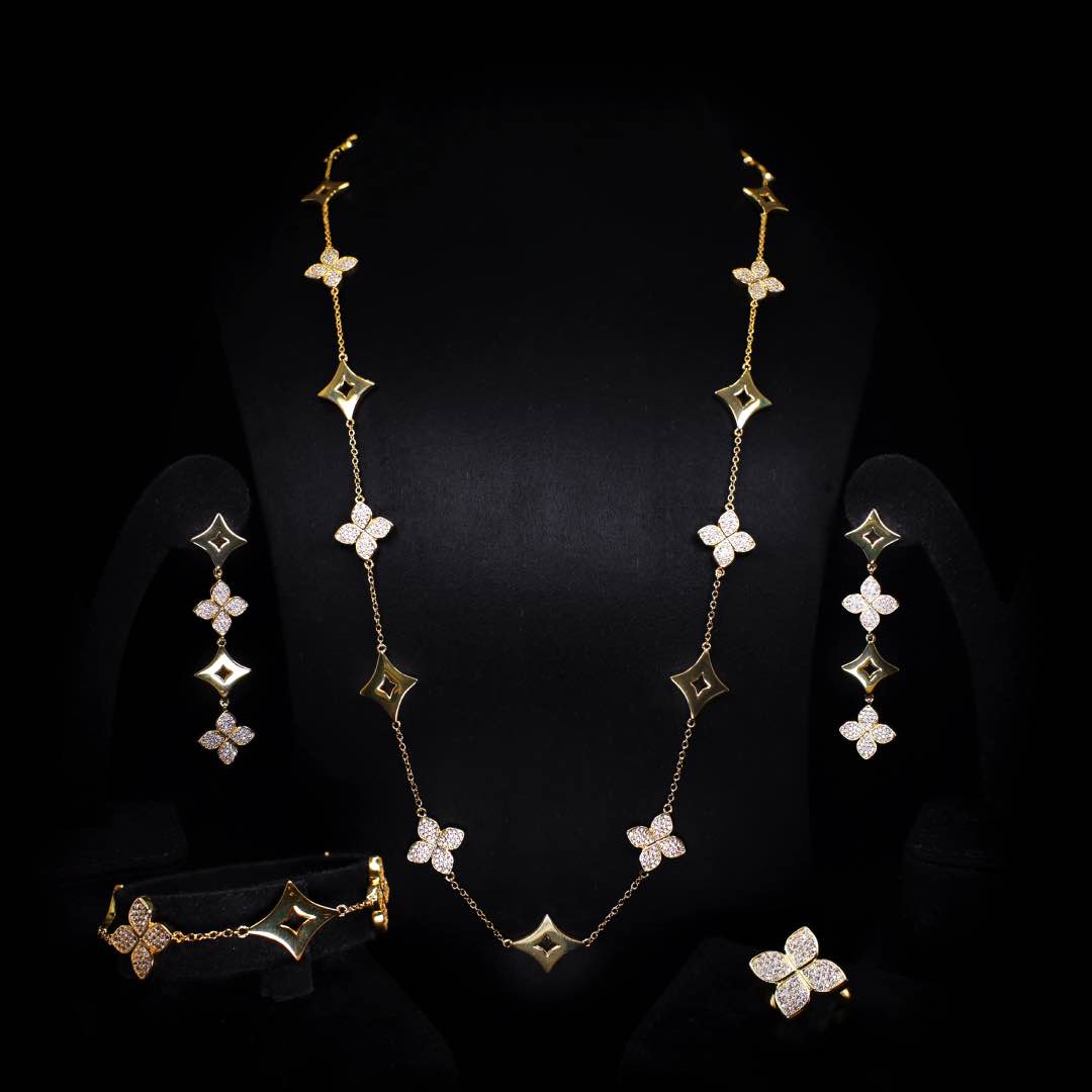 Omnia Golden Clove Long Chain Full Set with High-Quality Simulated Diamonds Gold Plated 100cm