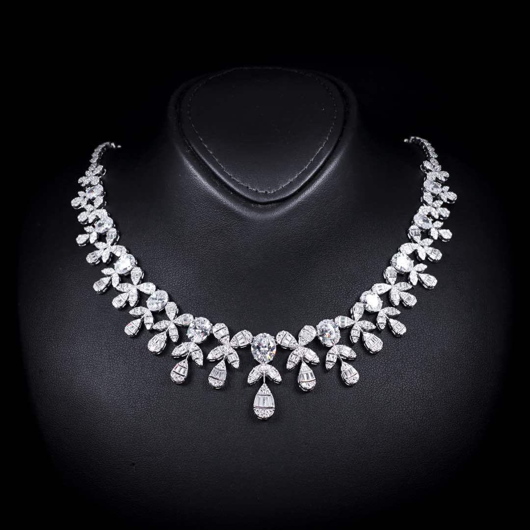 Elaine White Bridal Full Set in 925 Silver High Quality Simulated Diamonds