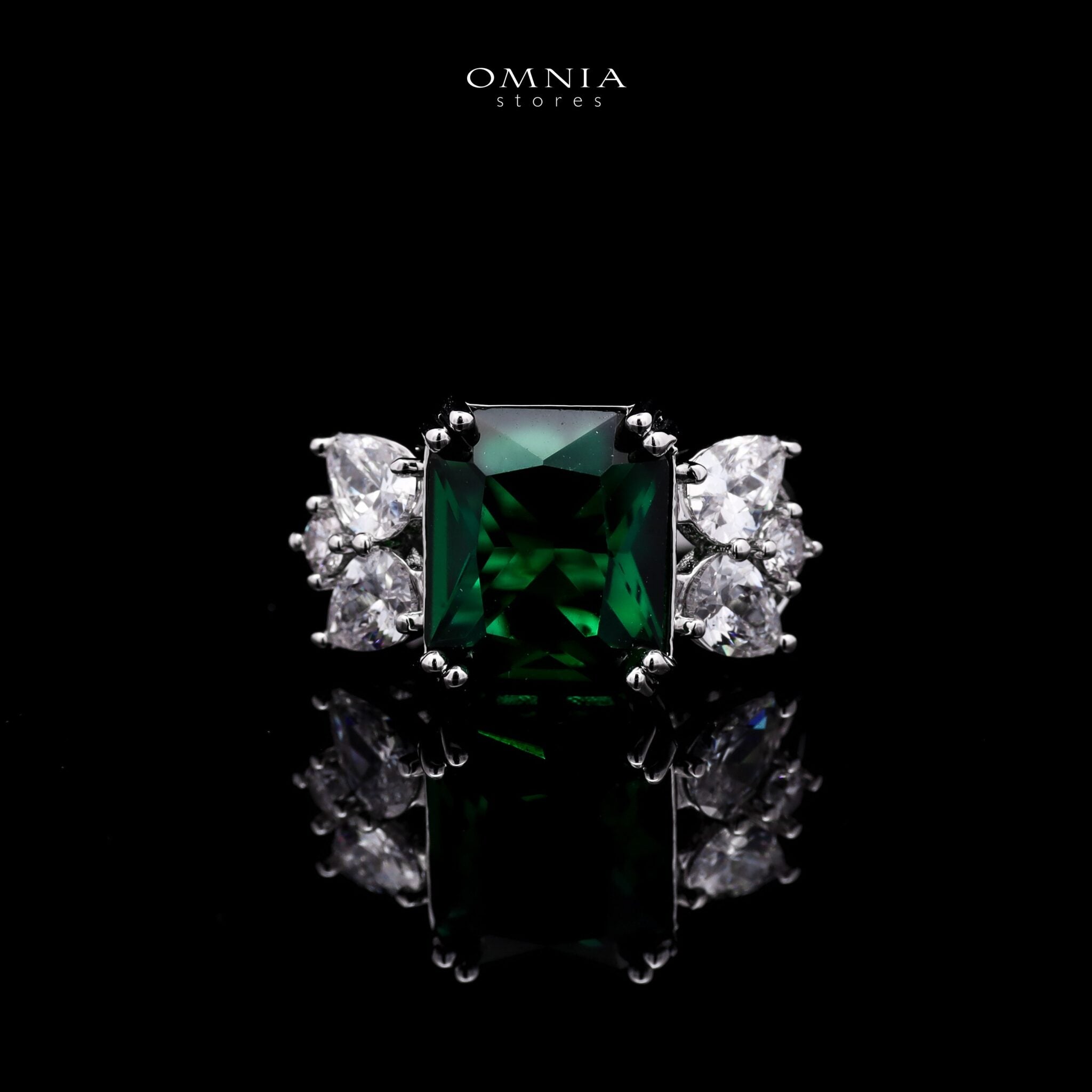 Omnia Amelia Green Bridal Full Set with Emerald and Pear-Cut High-Quality Simulated Diamonds in High-Quality Rhodium Plating