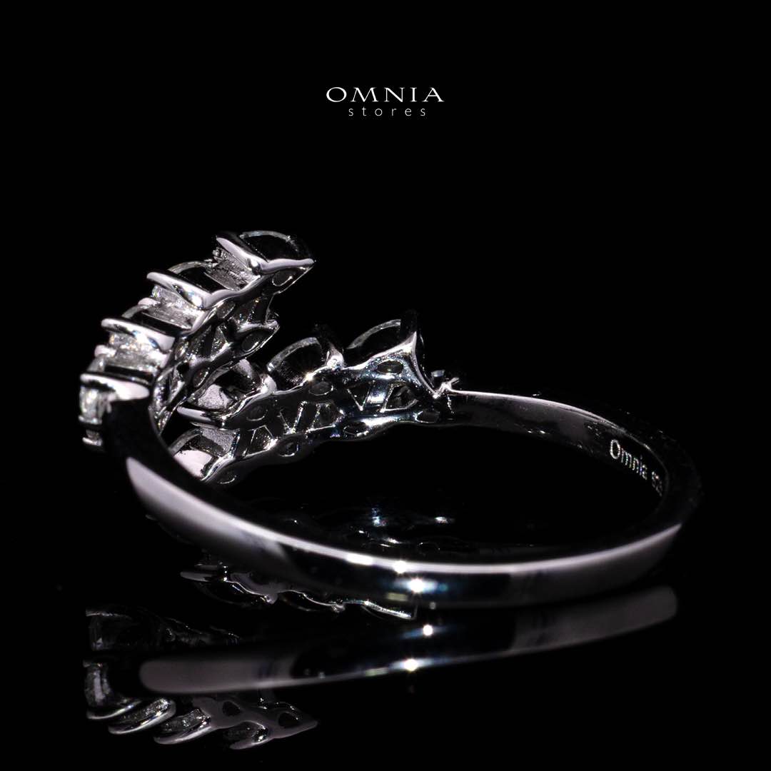 Vianna Crystal Vine Ring in 925 Silver with Premium Simulated Diamonds
