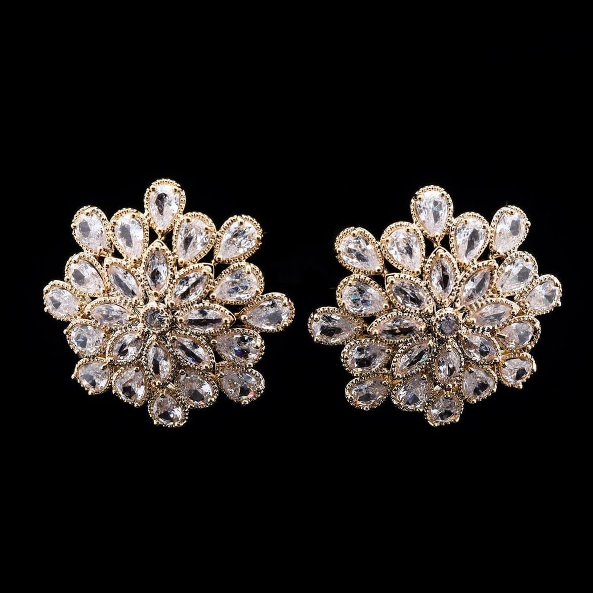 Omnia Elsa White and Golden Floral Earrings with Teardrop-Cut High-Quality Zircon Stones in a Gold-Tone Rhodium Plated Finish - OMNIASTORES UAE