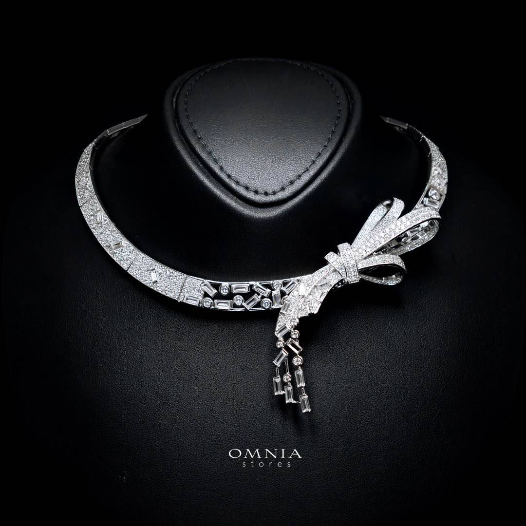 Omnia Celeste Bow Necklace in 925 Silver with High-Quality Simulated Diamonds and Elegant Geometric Detailing