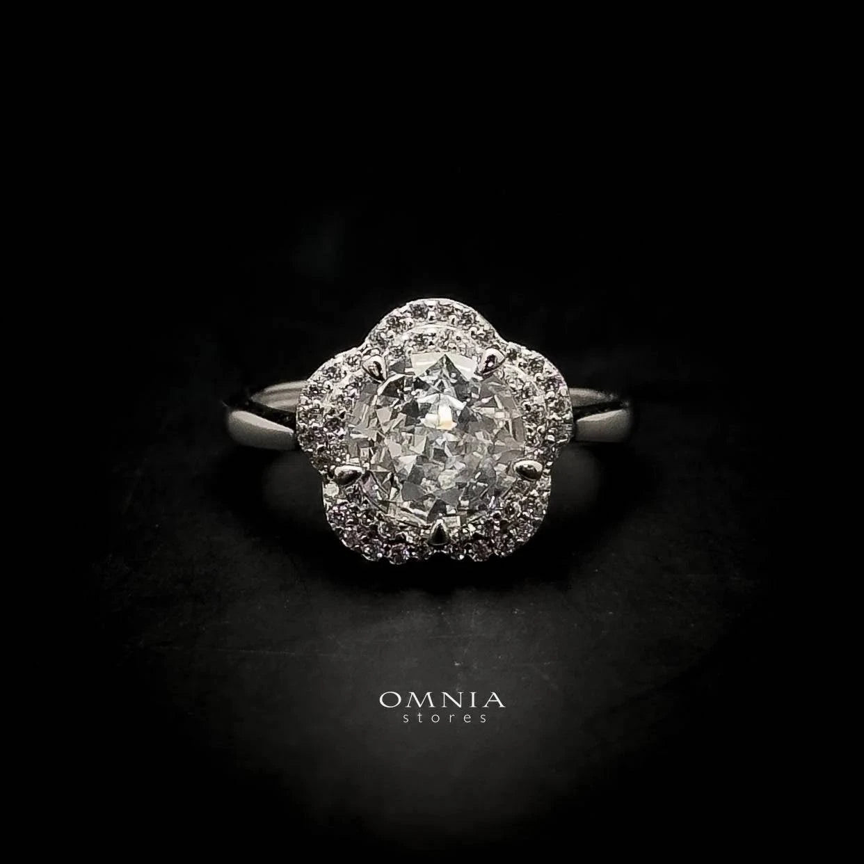 Omnia Nisma Floral Ring in 92.5 Silver with High Quality Iced Cut Stone - OMNIASTORES UAE