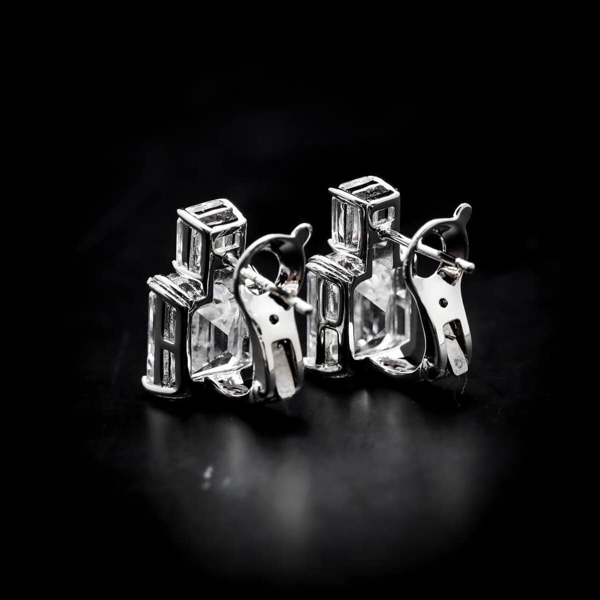 Omnia Candice White Emerald Cut Clip-On Earrings in 92.5 Silver with High Quality Simulated Diamonds - OMNIASTORES UAE