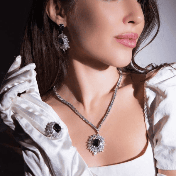 Omnia Thalia Blue Earring in 92.5 Silver High Quality Simulated diamonds - OMNIASTORES UAE